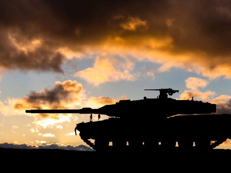 Обои Leopard 2, third generation main battle tank, German Army на рабочий стол.